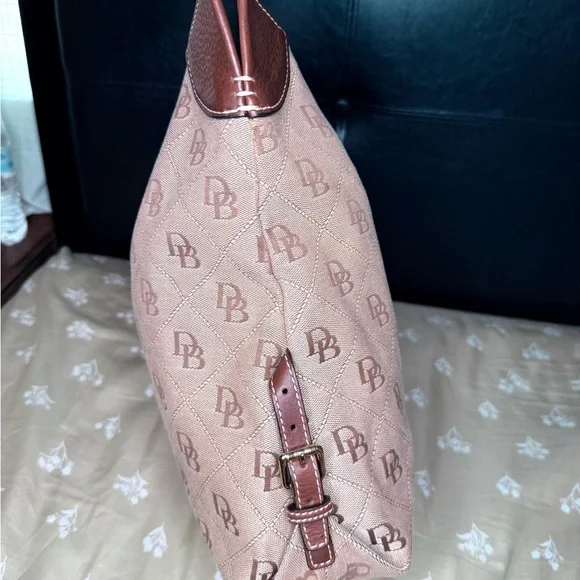 Dooney & Bourke - Large Brown& Tan Tote - EUC - Picture 3 of 16